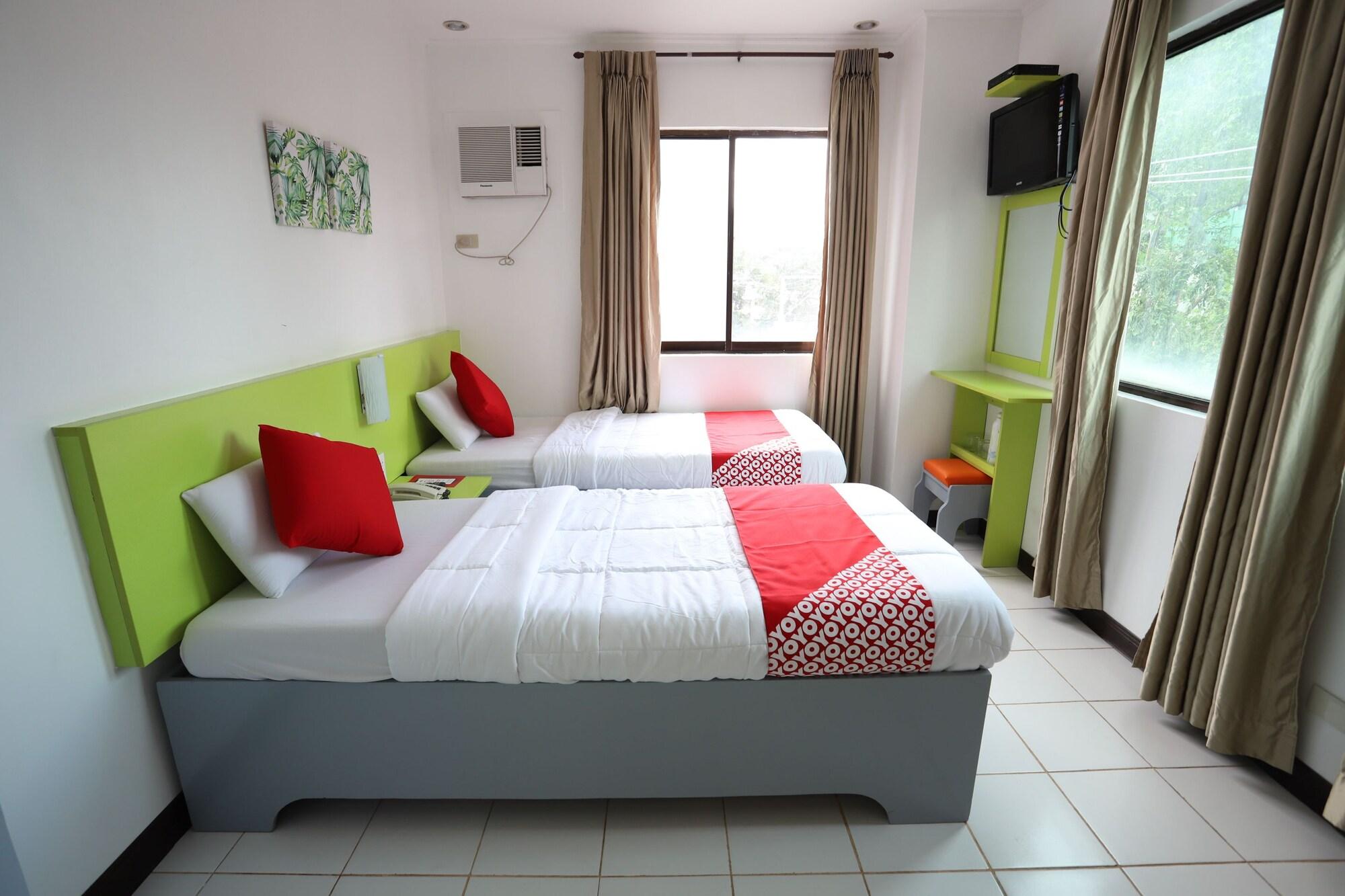 Oyo 210 Apple Tree Suites Cebu Eksteriør bilde