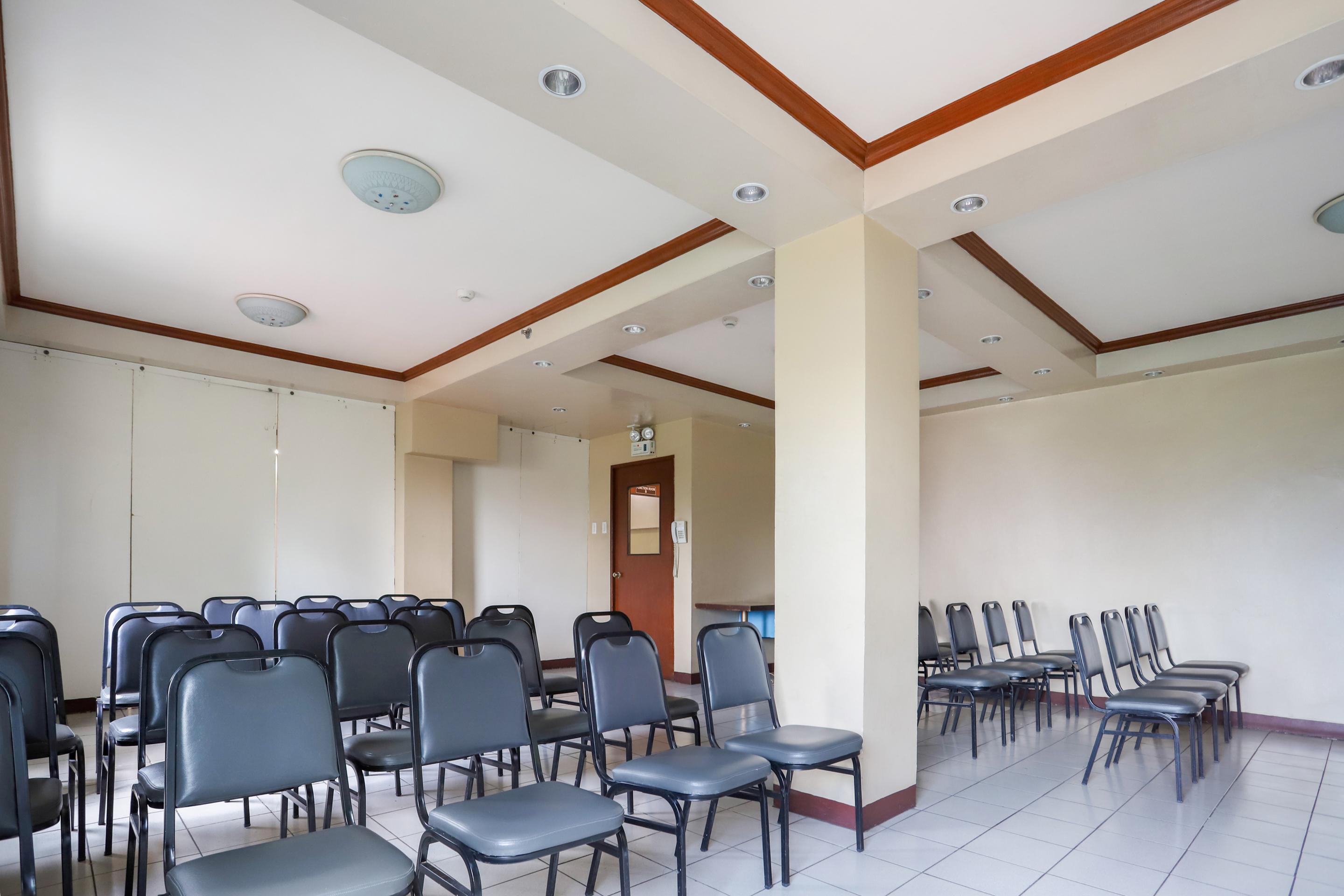 Oyo 210 Apple Tree Suites Cebu Eksteriør bilde