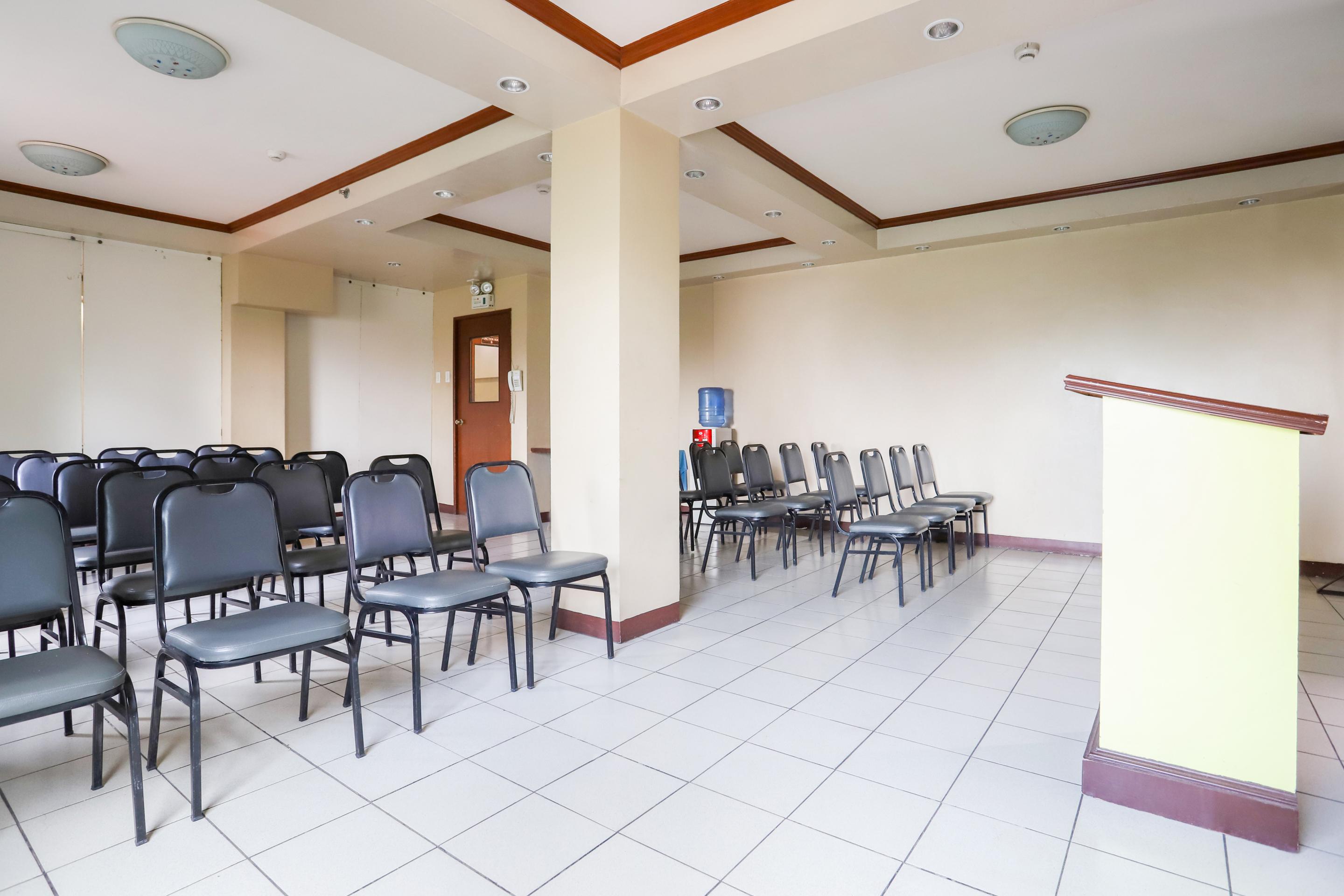Oyo 210 Apple Tree Suites Cebu Eksteriør bilde