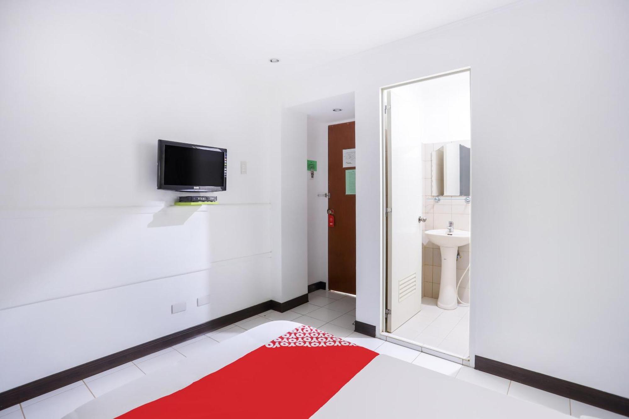 Oyo 210 Apple Tree Suites Cebu Eksteriør bilde